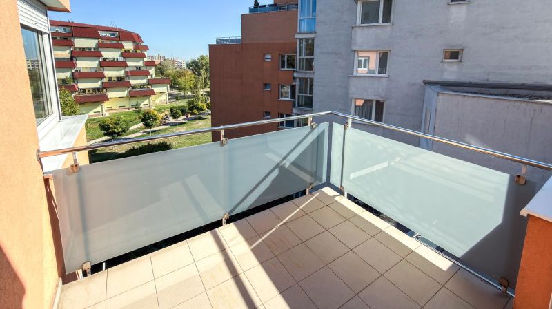 Arenda 4-komnatnaya, 4-komnatnaya, KRESÁNKOV, Bratislava - Karlova Ves