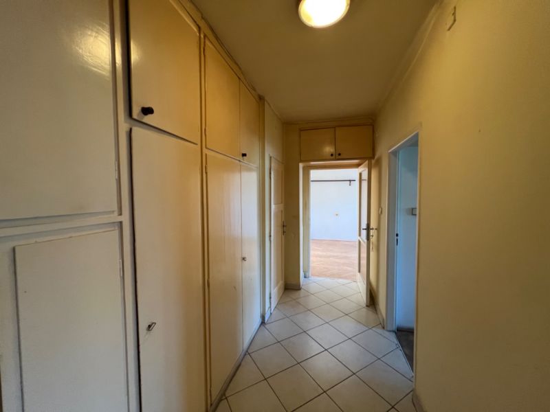 Prodazha 3-komnatnaya, 3-komnatnaya, Travská cesta, Bratislava - Ružin