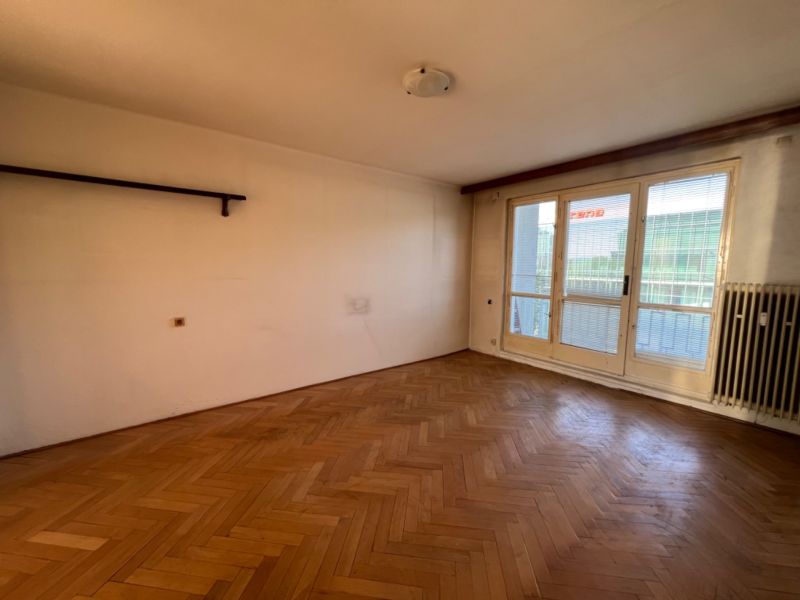 Prodazha 3-komnatnaya, 3-komnatnaya, Travská cesta, Bratislava - Ružin