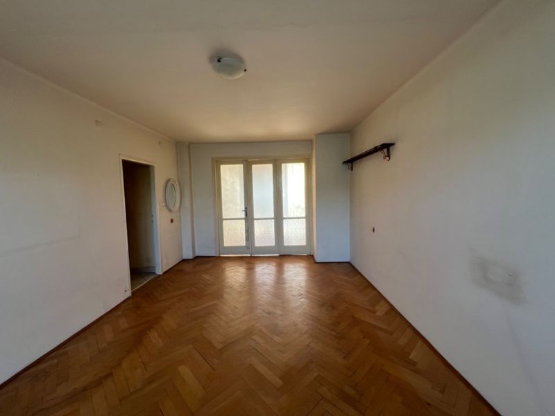 Prodazha 3-komnatnaya, 3-komnatnaya, Travská cesta, Bratislava - Ružin