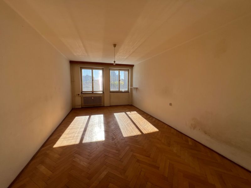 Prodazha 3-komnatnaya, 3-komnatnaya, Travská cesta, Bratislava - Ružin