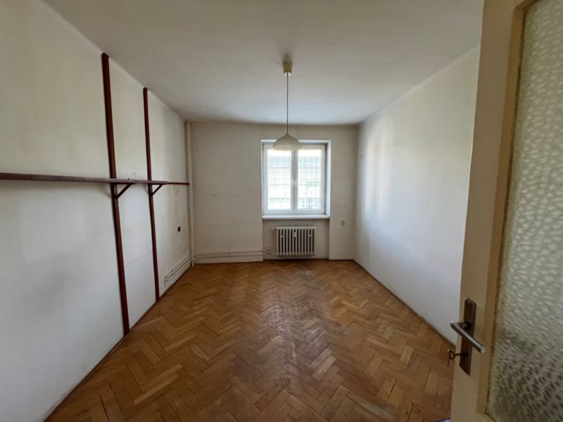 Prodazha 3-komnatnaya, 3-komnatnaya, Travská cesta, Bratislava - Ružin