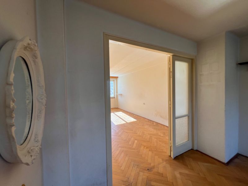 Prodazha 3-komnatnaya, 3-komnatnaya, Travská cesta, Bratislava - Ružin