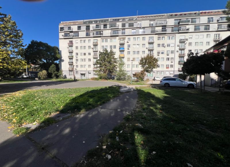 Prodazha 3-komnatnaya, 3-komnatnaya, Travská cesta, Bratislava - Ružin