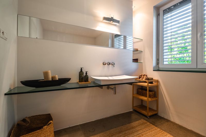 Prodazha 3-komnatnaya, 3-komnatnaya, Svätoplukova, Bratislava - Ružino