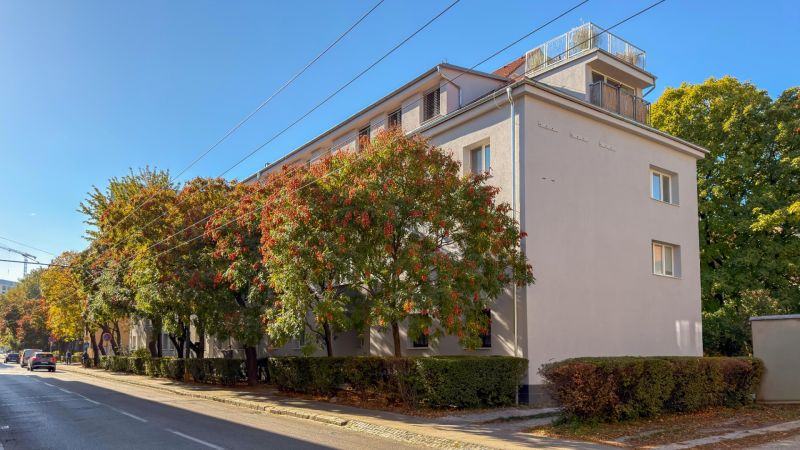 Prodazha 3-komnatnaya, 3-komnatnaya, Svätoplukova, Bratislava - Ružino