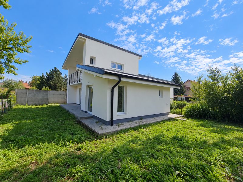 Prodazha CHastnye-doma, CHastnye-doma, Nová, Senec, Slovakia